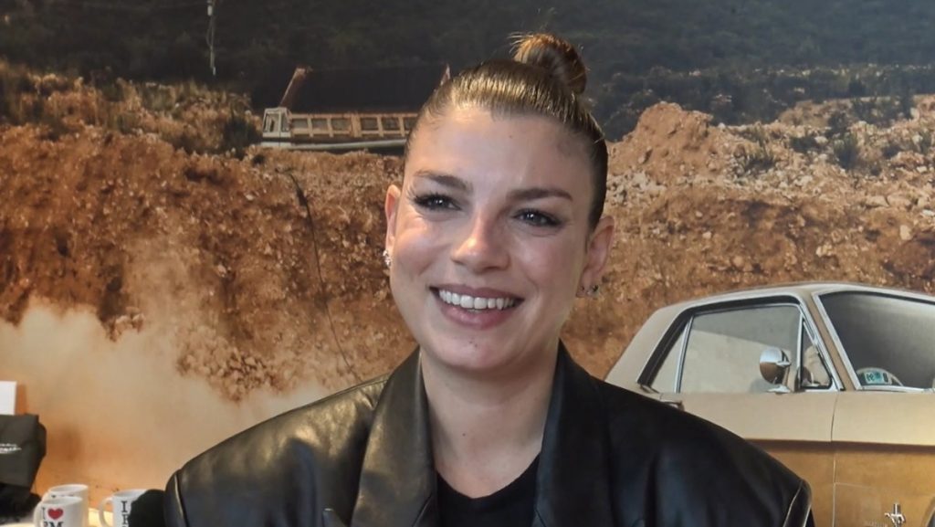 Le Iene, Emma Marrone si racconta a cuore aperto: dal provino ad Amici alla morte del padre | Video Mediaset