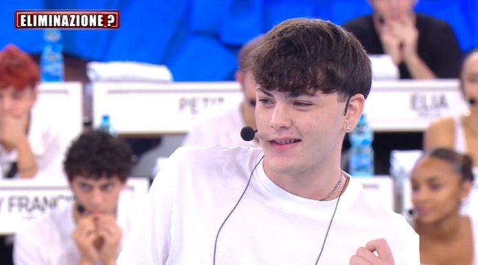 Amici 23, Petit è un abile seduttore? Le parole di Maria De Filippi | Video Witty Tv Amici 23 Petit