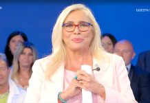 Domenica In, anticipazioni e ospiti della quinta puntata del 15 ottobre Mara Venier conduce Domenica In, quinta puntata