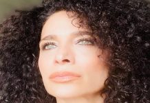 Randi Ingerman, intervista a cuore aperto: “Soffro di depressione ed epilessia” selfie della modella Randi Ingerman