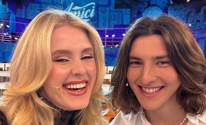 Isobel e Cricca a Verissimo da Amici: il ritratto dell’amore | Video Mediaset Isobel e Cricca a Verissimo