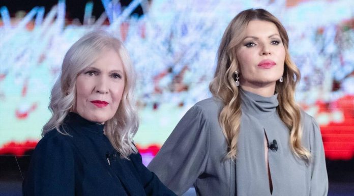 Rita Rusic a Verissimo con la sorella: la verità su Vittorio Cecchi Gori | Video Mediaset Rita Rusic a Verissimo