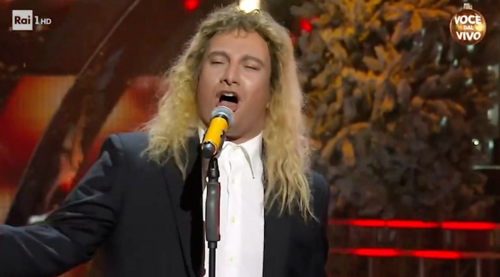 Antonino vince Natale e Quale Show