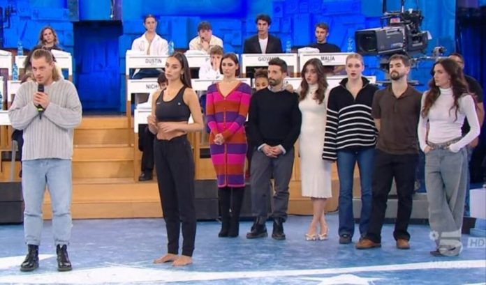 Amici 23, lite tra Raimondo Todaro, Umberto e Francesca: “Facciamo i conti a casa” | Video Witty Tv Amici 23, lite tra Raimondo Todaro