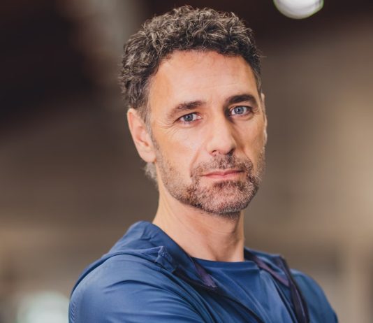 Raoul Bova ad Atreju sugli audio privati: “Ho pagato il rifiuto di un ricatto con una pubblica esecuzione. Occhi spaccanti? Una parola che è diventata più discussa di una guerra” Raoul Bova