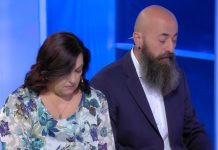 C’è Posta per te 2024: Antonia e Giuseppe non vedono le figlie da 4 anni | Video Witty Tv C'é Posta per te 2024
