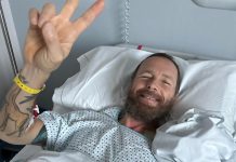 Jovanotti operato al femore sei mesi dopo la caduta: “Riprendo il viaggio verso il recupero, intanto scrivo canzoni” Jovanotti