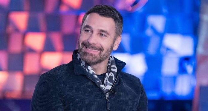 Raoul Bova a Verissimo: dalla vita privata alla nuova serie tv | Video Mediaset Raoul Bova a Verissimo