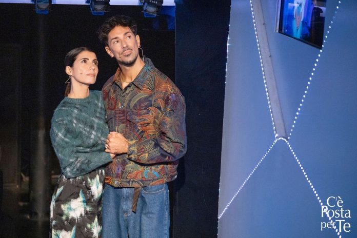 Giorgia ed Emanuel Lo a C’è Posta per te 2024: la proposta di matrimonio | Video Witty Tv Giorgia ed Emanuel Lo