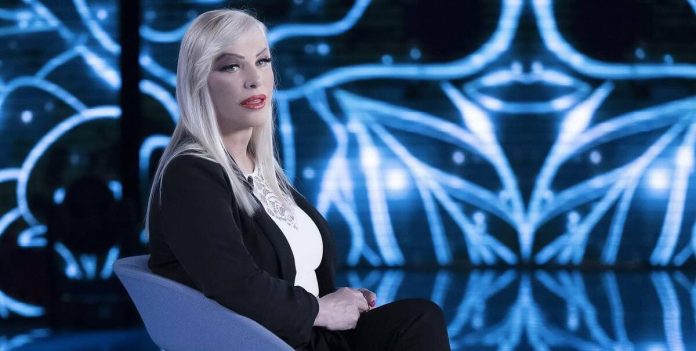 Ilona Staller a Verissimo: “Ho denunciato mio figlio per il suo bene” | Video Mediaset Ilona Staller a Verissimo