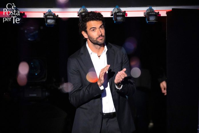 Matteo Berrettini a C’è Posta per te 2024: la sorpresa tra due sorelle | Video Witty Tv Matteo Berrettini a C'è Posta per te 2024