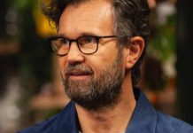 Dinner Club 3, Carlo Cracco a Benevento con parte del cast per le riprese: ecco chi era con lui Dinner Club 3, Carlo Cracco