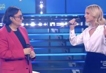 Michelle Impossible & Friends 2024: brividi con Renato Zero sul palco – Video Mediaset