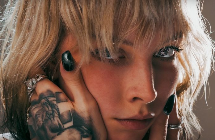 Mew a Verissimo: “Vado a vivere insieme a Matthew” | Video Mediaset Mew a Verissimo