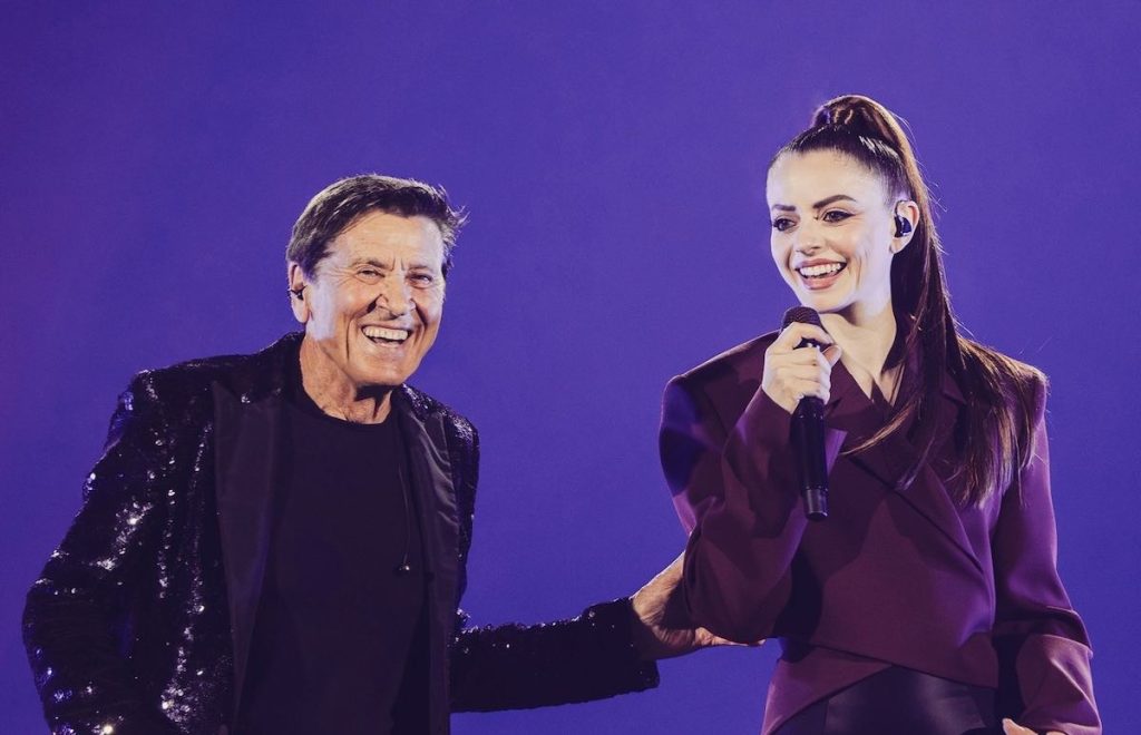 Annalisa e Gianni Morandi: il duetto che non ti aspetti durante il tour della cantante – Video