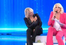 Vincenzo De Lucia ad Amici 23 imita Maria De Filippi: la lettera | Video Witty Tv Vincenzo De Lucia ad Amici 23