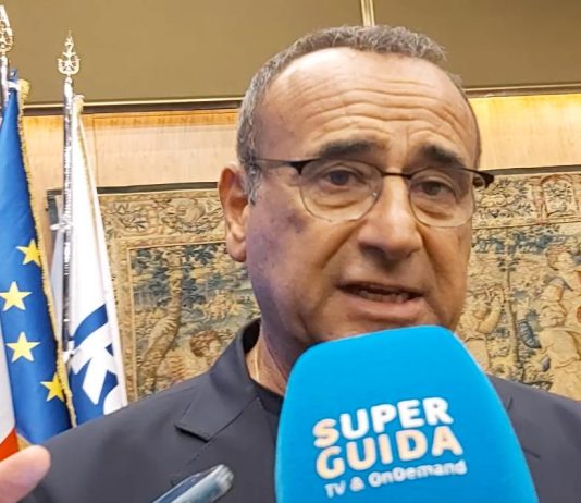 Carlo Conti conduttore dei David Di Donatello 2024: “Sanremo? Io non so nulla, vedremo. Ho visto le puntate di LOL con Panariello” Carlo Conti, intervista