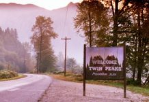 Twin Peaks, torna in chiaro in tv la serie cult degli anni ’90: quando e dove vederlo I segreti di twin peaks