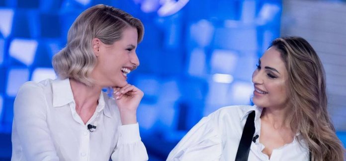Michelle Hunziker e Anna Tatangelo a Verissimo: una nuova avventura insieme | Video Mediaset Michelle Hunziker e Anna Tatangelo a Verissimo