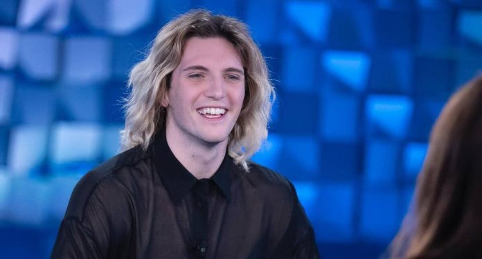 Tommaso Stanzani a Verissimo: “Ecco come siamo caduti io e Arisa” | Video Mediaset Tommaso Stanzani a Verissimo