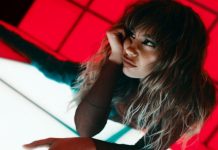 Enula Bareggi, cantante, attrice e scrittrice, presenta i suoi ultimi singoli: “Sono una sognatrice col bisogno di fare arte” | Intervista esclusiva Enula Bareggi