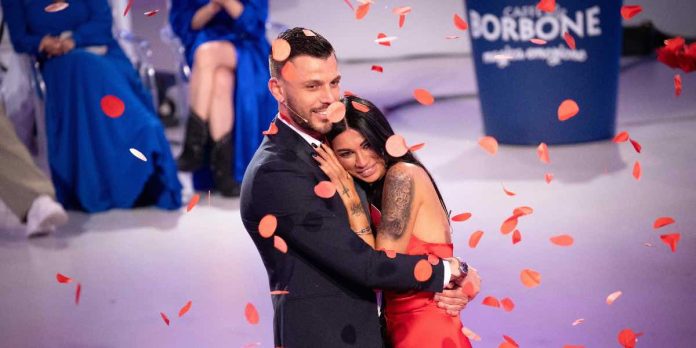 Uomini e Donne, la scelta del tronista Daniele è Gaia: “mi dispiace, ma sei tu” | Video Witty Tv Daniele scelta Gaia a Uomini e Donne