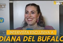 Diana Del Bufalo inaugura il BCT Festival e sfida la pioggia con l’arte dell’improvvisazione: “Co-conduttrice di Sanremo? Mi agita già solo l’idea” – Intervista video Diana Del Bufalo a Benevento