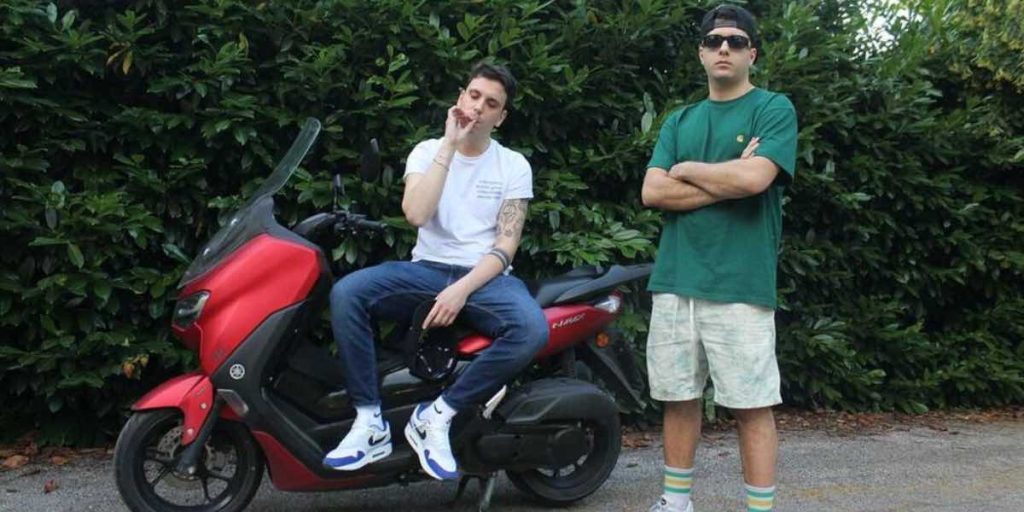 Jayjhona & Zz