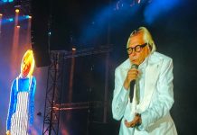 Nino D’Angelo emoziona e si emoziona allo stadio Maradona: un grande spettacolo con quasi 50 brani e l’uso dell’IA Nino D'Angelo emoziona Maradona