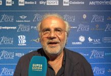 Jerry Calà al Magna Graecia Film Festival: “Mi diverto ancora a fare il mio lavoro. Mi piacerebbe fare fiction. In tv vedo c’è gente che non sa fare niente” – Intervista Jerry calà