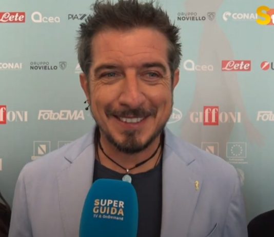 Paolo Ruffini al Giffoni 2024: “Lavorare a Sospesi mi ha dato un senso di solidarietà che altrove non ho trovato” | Intervista Paolo Ruffini