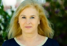 Un Posto al Sole, anticipazioni dal 13 al 19 luglio 2024: Ornella lascia Napoli, Claudia debutta in teatro Un Posto al sole