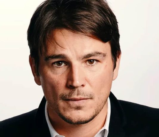 “Trap”, intervista a Josh Hartnett: “E’ stato complesso entrare nei panni di Cooper, ho letto molti libri sulla psicopatia” Josh Hartnett