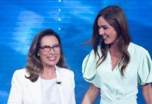 Cesara Buonamici a Verissimo: il lato ironico della giornalista | Video Mediaset Cesara Buonamici a Verissimo