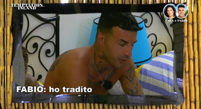 Temptation Island 2024: Sara scopre il tradimento davanti a tutti | Video Witty Tv Temptation Island 2024 Sara