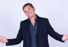 Teo Mammucari: “In Appuntamento al buio parlo di me perchè oggi non si più dire più nulla. Libero è nato per caso. Flavia Vento non doveva stare sotto il tavolo” Teo-Mammucari