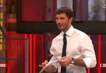 Affari tuoi, vincita record nel programma di Stefano De Martino: vinti 300 mila euro da Ornella affari tuoi ornella 300mila