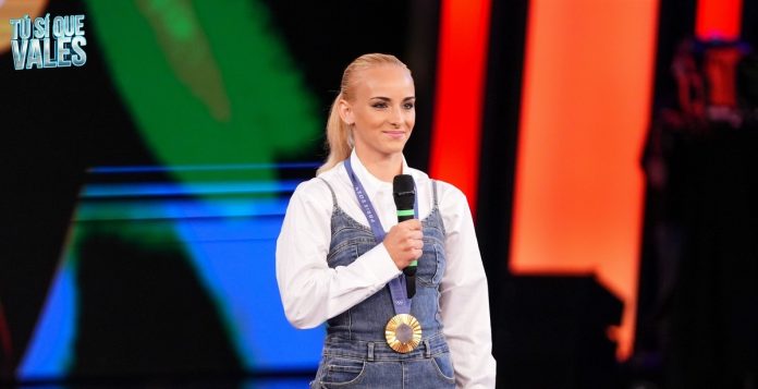 Alice D’Amato a Tu si que vales 2024: Sabrina Ferilli prova la trave | Video Witty Tv Alice d amato a Tu si que vales 2024