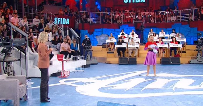 Amici 24, Maria De Filippi: “Sei hai successo sei stata qua, se non hai successo …” | Video Witty Tv Amici 24 Maria De Filippi