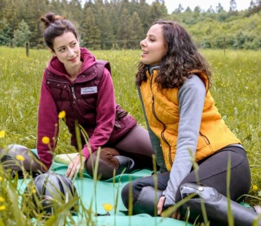 Tempesta d’amore, anticipazioni tedesche: fiori d’arancio per Vanessa e Carolin Tempesta d'amore