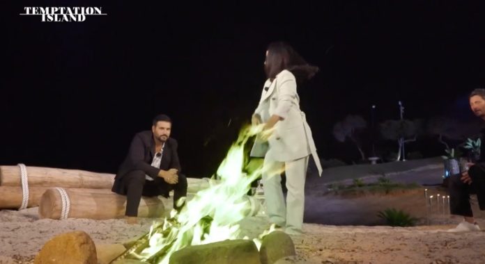 Temptation Island 2024, il falò di confronto tra Titty e Antonio: sono usciti insieme o separati? | Video Witty Tv confronto titty e antonio