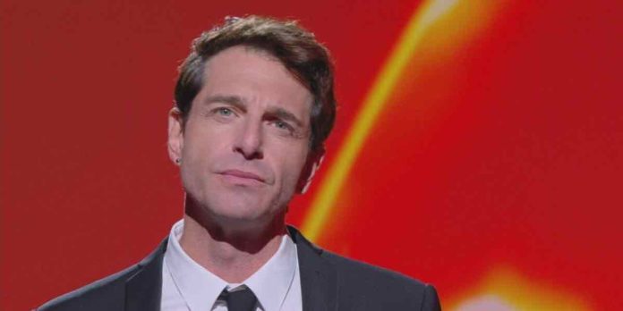 Le Iene, il monologo di Giampaolo Morelli: “Noi dislessici abbiamo un modo tutto nostro di imparare le cose” | Video Mediaset Giampaolo Morelli a Le Iene