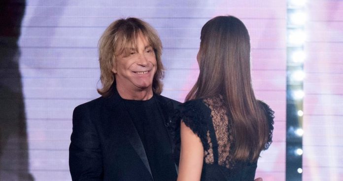 Enzo Paolo Turchi a Verissimo: “Mi è successa una cosa grave che non sa nemmeno Carmen” | Video Mediaset Enzo Paolo Turchi