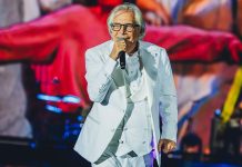 Nino D’Angelo: “Il pubblico mi ha cambiato la vita. Canzoni in dialetto vietate a Sanremo? Un grave errore. In Geolier rivedo la mia storia” – Intervista Nino D'angelo