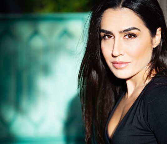 Sanremo Giovani, intervista esclusiva a Manola Moslehi: “Amici è stata una delle parentesi più felici della mia vita. Le polemiche sui big di Sanremo? Carlo Conti ha cercato di accontentare tutti” Sanremo Giovani 2025 - Manola Moslehi