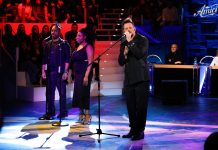 Enrico Nigiotti ad Amici 24 canta Tu se per me: l’esibizione | Video Witty Tv Enrico Nigiotti ad Amici 24