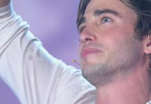 Riki ricorda in lacrime Michele Merlo a This is Me – Video Mediaset Riki ricorda Michele Merlo