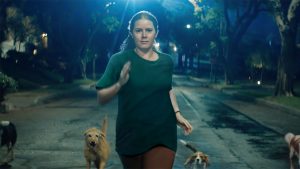 Nightbitch, la recensione dell'horror sulla maternità