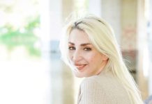 Romina Falconi, il nuovo brano è “Ti saluta questo canto”: “Il romanticismo di una coppia che guarda il Festival di Sanremo sul divano” – Intervista Romina Falconi foto M Piraccini