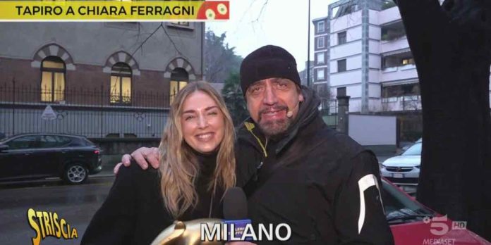 Tapiro a Chiara Ferragni, la consegna a Striscia La Notizia: perchè? Il motivo | Video Mediaset Tapiro a Chiara Ferragni a Striscia